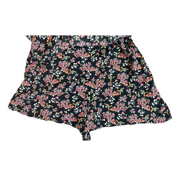 LOFT Black Floral Wrap Short Sleeve Romper Womens Size 4 - Picture 8 of 10